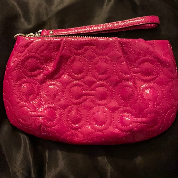 Coach fuchsia wristlet - Picture 1 of 5